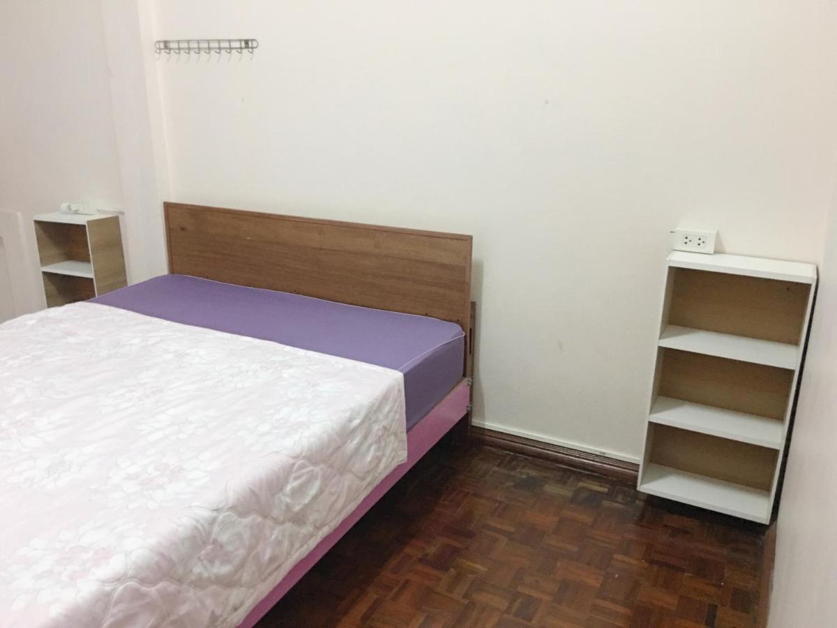 Jd Hostel Ayutthaya Eksteriør billede